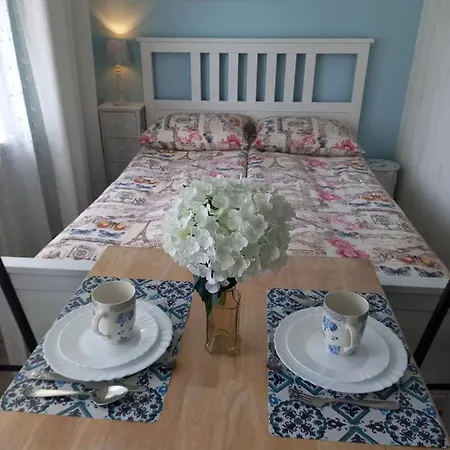 Jaskolka * 미엥지즈드로예