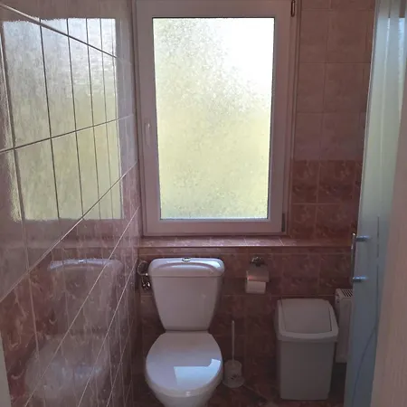 Jaskolka Quarto em Acomodações Particulares Miedzyzdroje